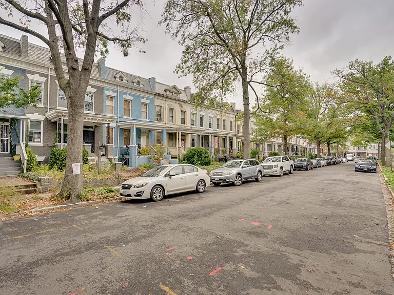 Keefer Pl NW — Photo 34