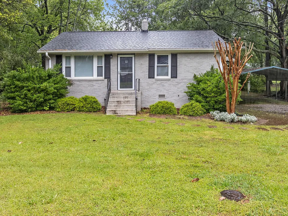10 Eastwood Ct