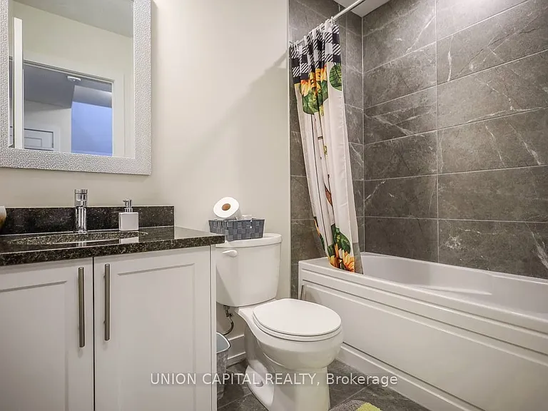 7 Phelps Ln #6 — Photo 9