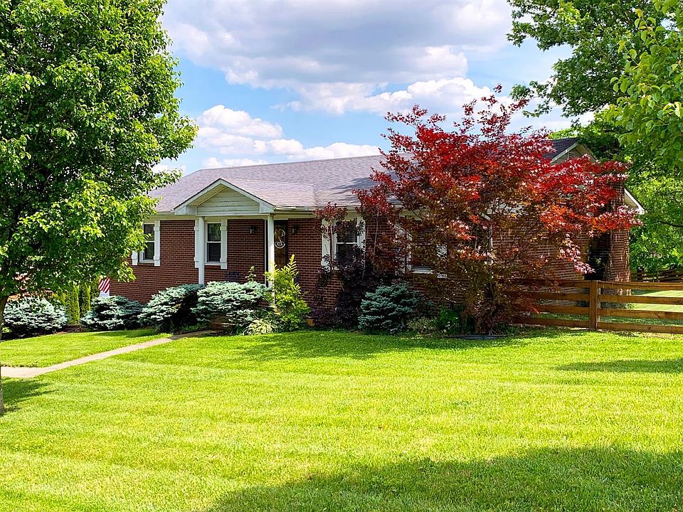 1st image of 135 Norton Dr