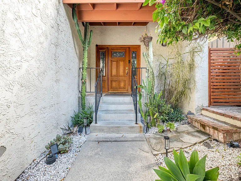 4208 Morro Dr — Photo 3