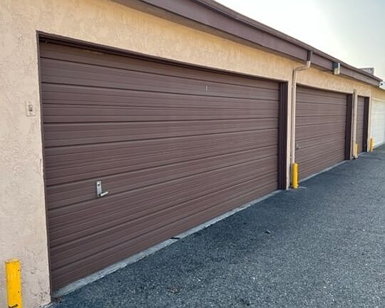 5th image of 2539 E Ward Ter