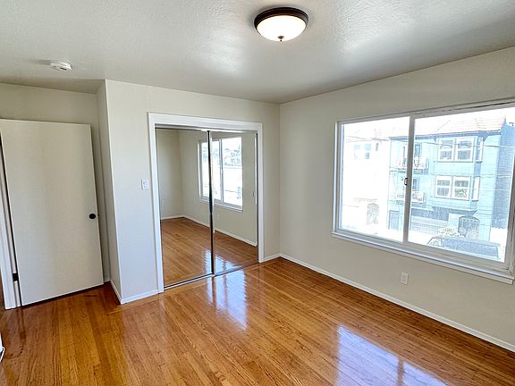 4th image of 4211 Moraga St #5