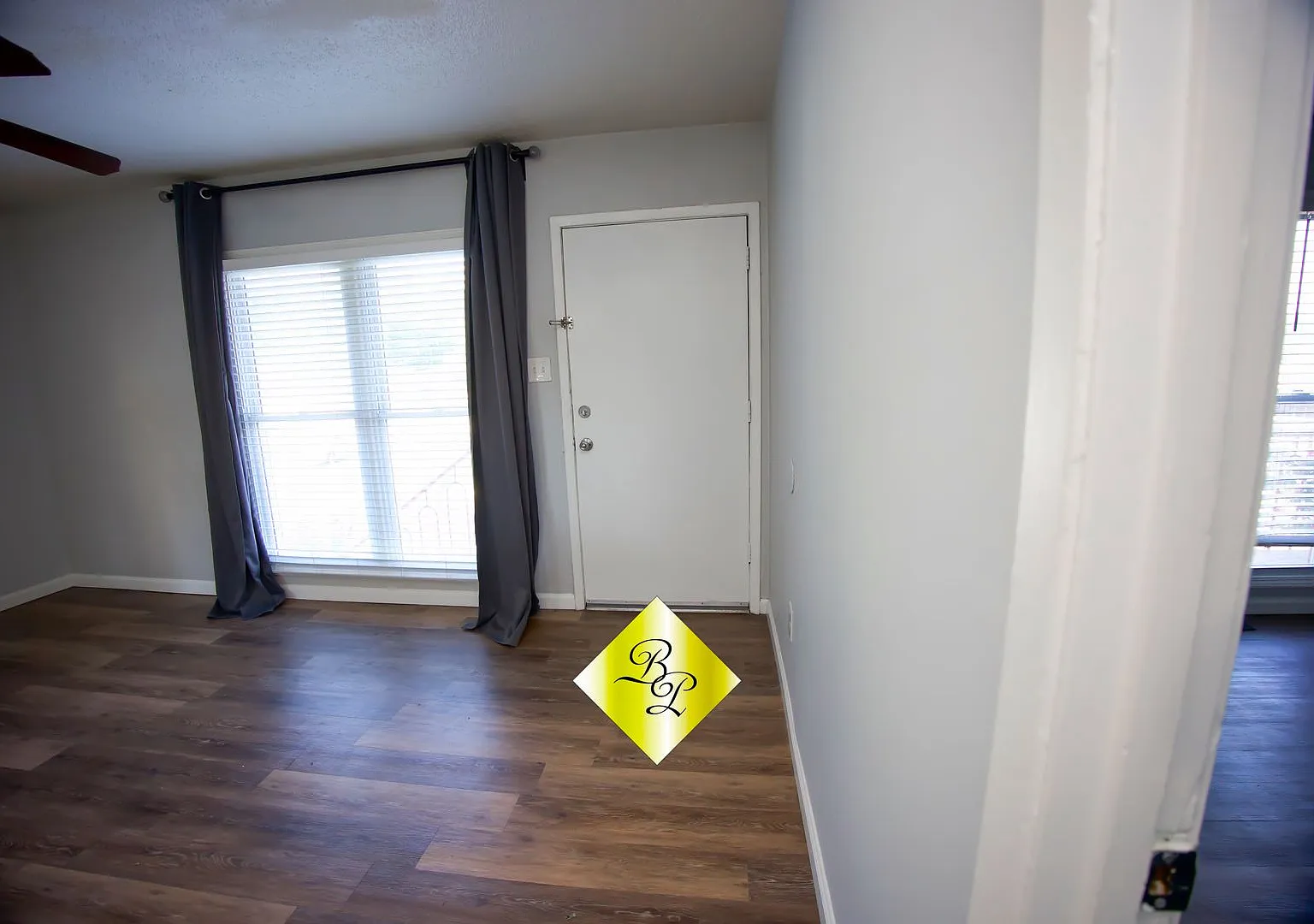 33 N Rembert — Photo 3