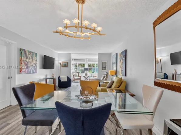 9821 Sunrise Lakes Blvd APT 107, Fort Lauderdale, FL 33322