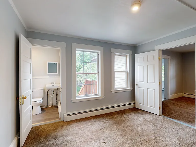 9 Riverbank Ct #C — Photo 5