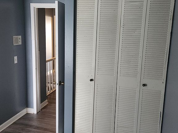 4th image of 3880 Priest Lake Dr APT 33