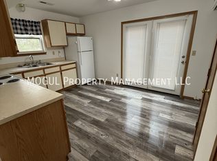 1007 Haw St #A, Farmington, MO 63640