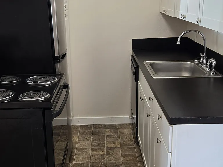 400 NE 65th St #104 — Photo 9