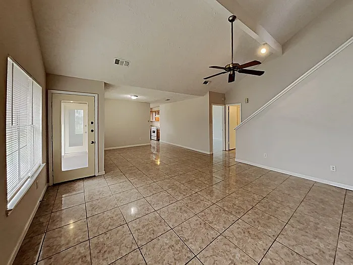 907 Briarcreek Dr — Photo 4