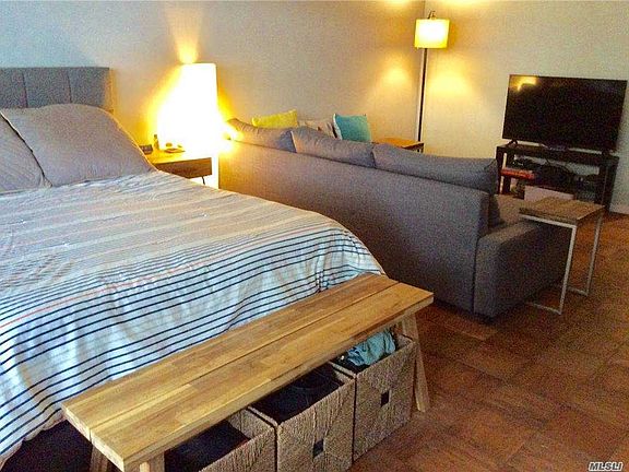 5th image of 25 Neptune Blvd APT 1S
