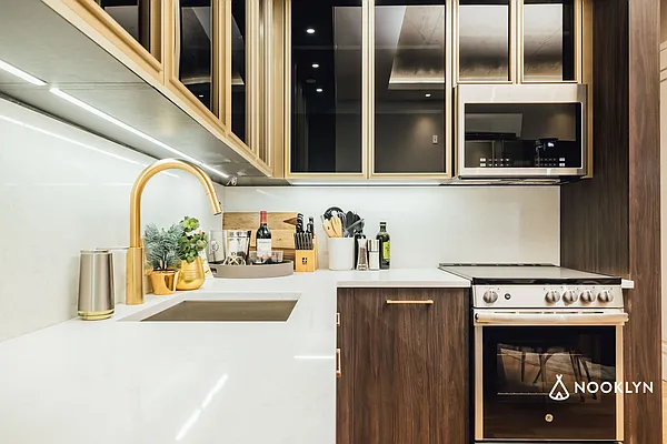 Rented by Nooklyn NYC LLC | media 48