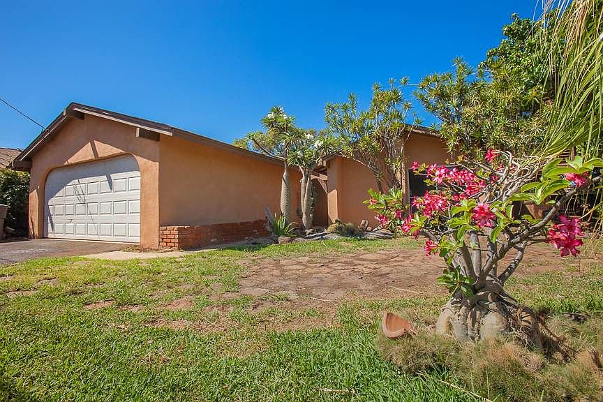 1st image of 186 Ohukai St