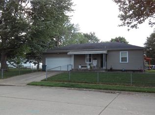 8301 E 35th Pl, Indianapolis, IN 46226