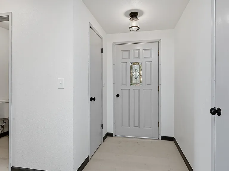 17832 Deer Hill Rd — Photo 9