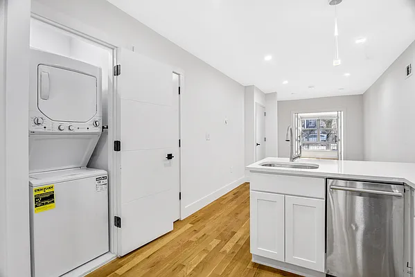 Rented by Hunter & Harley Realty LLC | media 11