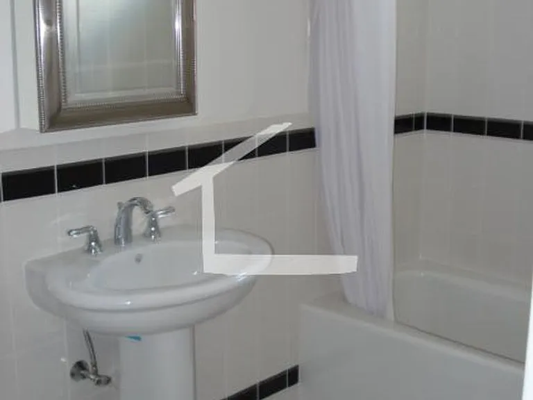 37 Saint Lukes Rd #1C — Photo 12