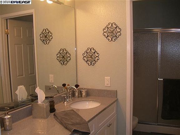 3rd image of 607 Palomino Dr #A