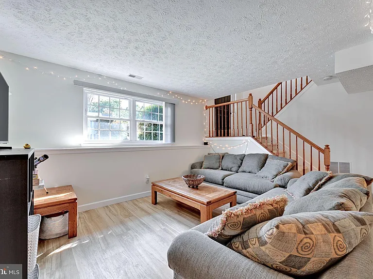 350 Long Meadow Way — Photo 22