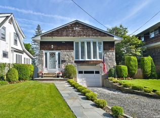 345 Richmond Rd, Flushing, NY 11363