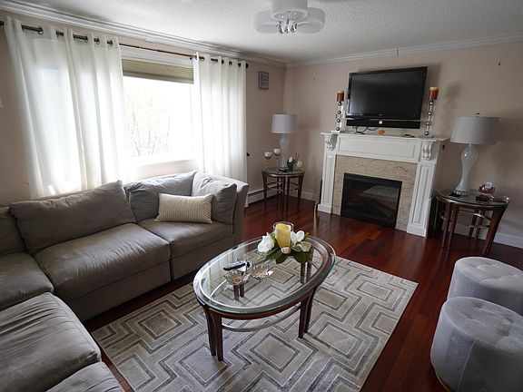 4th image of 52 Purchase St #4