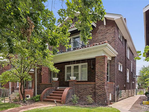 2nd image of 4958 Tholozan Ave