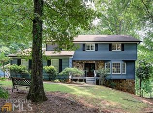 10325 Shallowford Rd, Roswell, GA 30075
