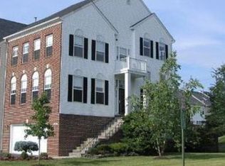 4747 Great Heron Cir, Fairfax, VA 22033