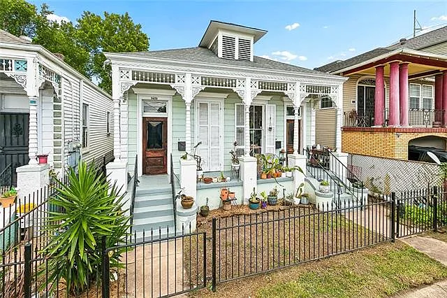 3 bed, 2.0 bath, 1200 sqft, $2,500 — Photo 2