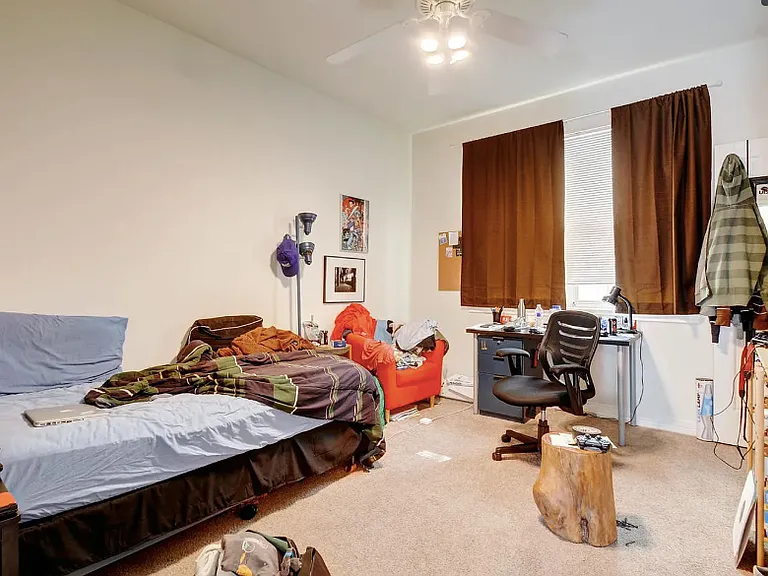 2500 Leon St #202 — Photo 11