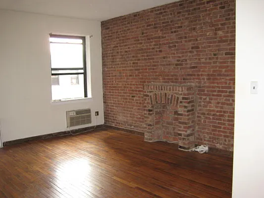 Rented by Magnone Real Estate | media 17