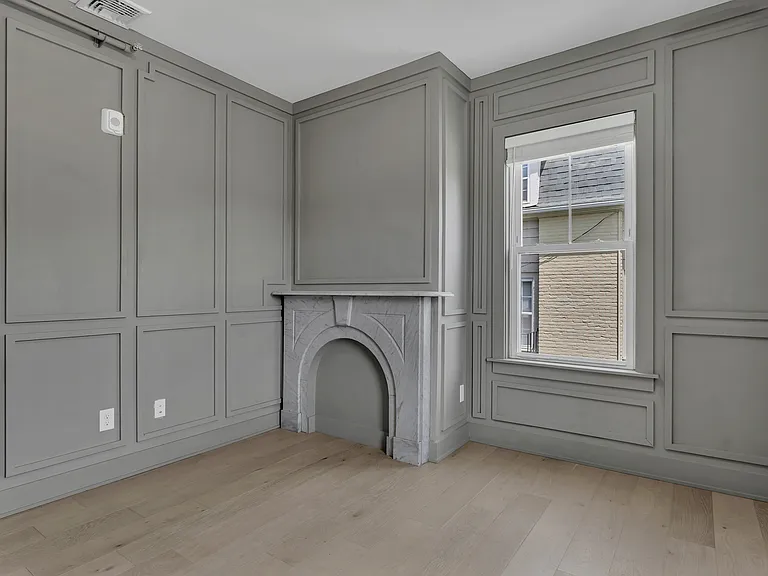 182 Waterman St #2D — Photo 3