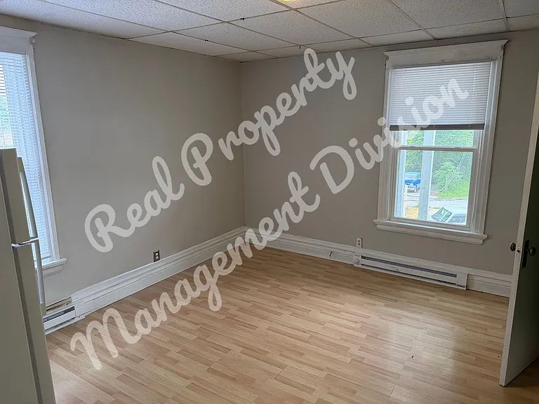 1131 S 2nd St — Photo 3