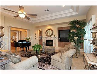 1st image of 216 Villa Borghese St