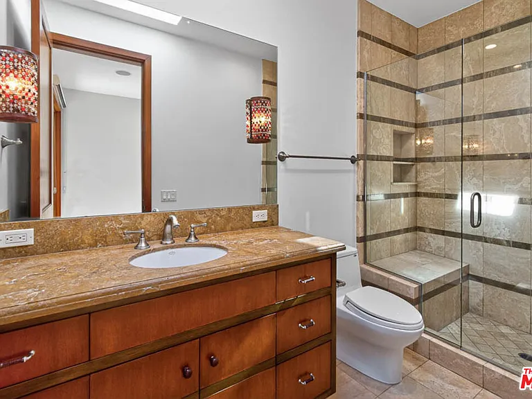 1120 El Medio Ave — Photo 14