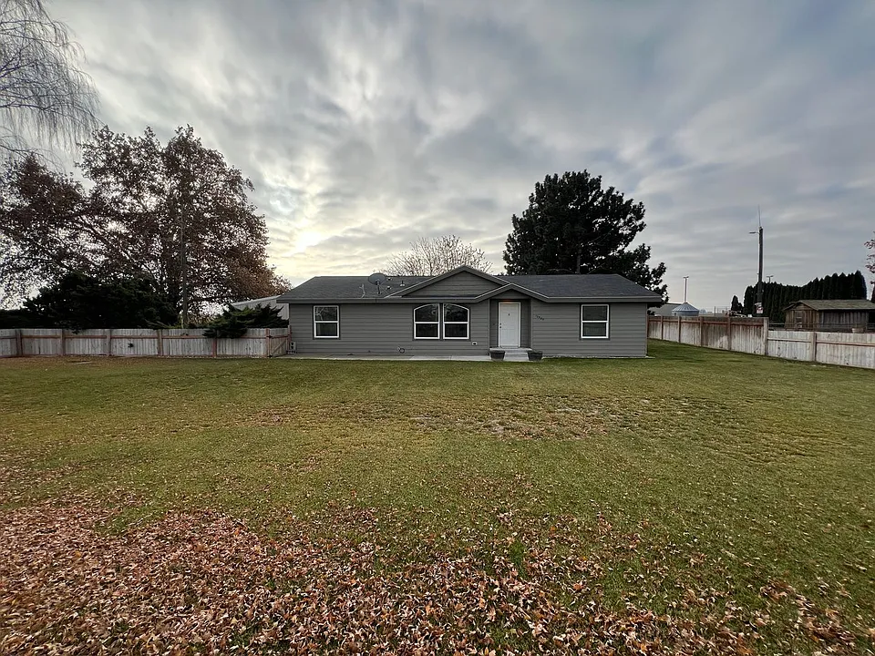 12533 Road 9 NW