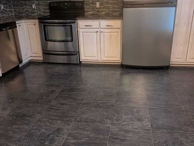 2223 Oak Hill Village Ln — Photo 8