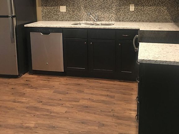 4th image of 116 Barberry Ln