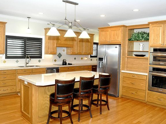 4th image of 4105 Belle Pointe Dr