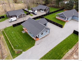 1963 Wilfred Rd, Black Creek, BC V9J 1J8