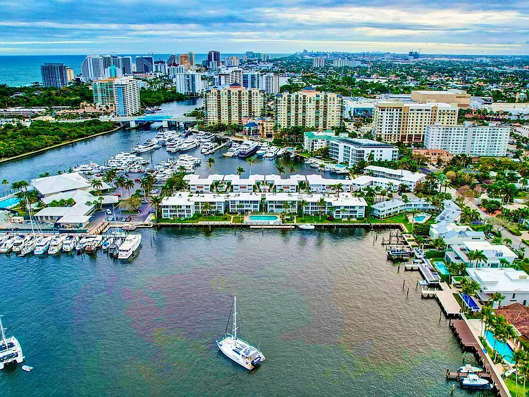 2727 Yacht Club Blvd #2A — Photo 63