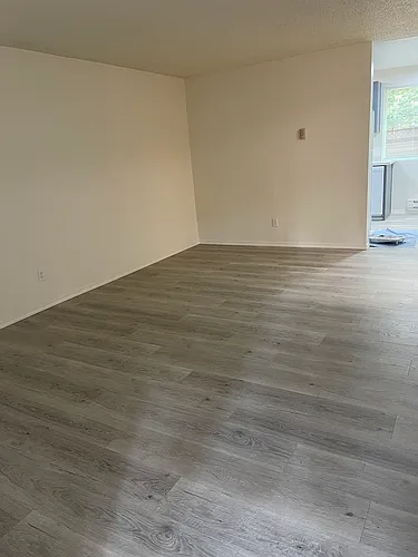 9421 Avondale Rd NE #13 Photo 1