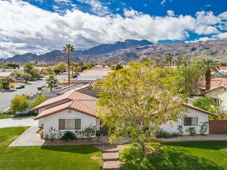 54025 Avenida Alvarado — Photo 37
