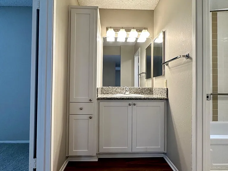 Ardendale Apartments — Photo 27