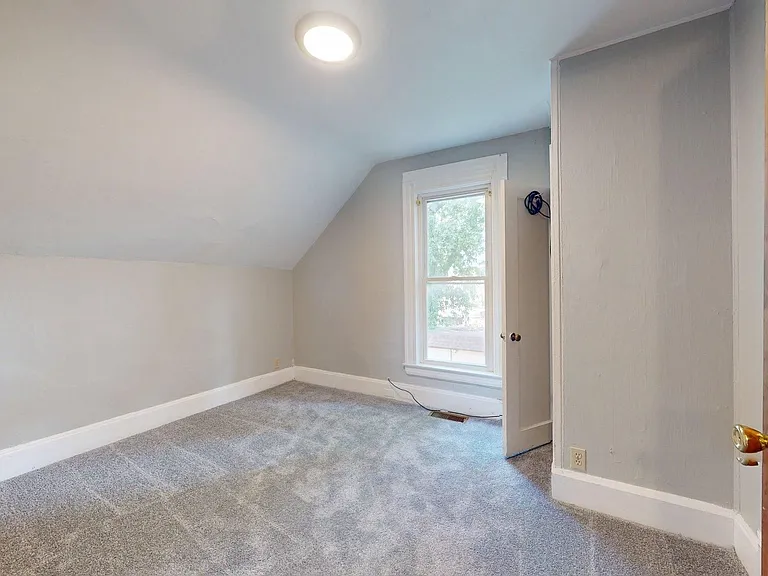 2053 W 95th St — Photo 73