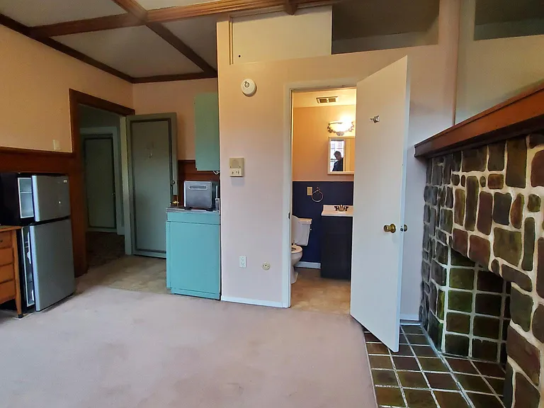 225 Roup Ave #24 — Photo 4