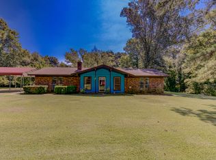 104 Willow Creek Dr, Vicksburg, MS 39183