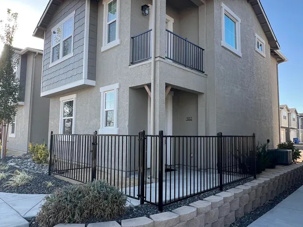 302 Cattail Cir, Gardnerville, NV 89410