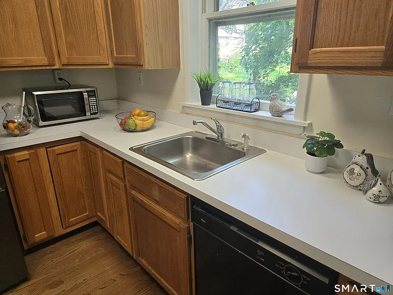 1034 Prospect Ave — Photo 8