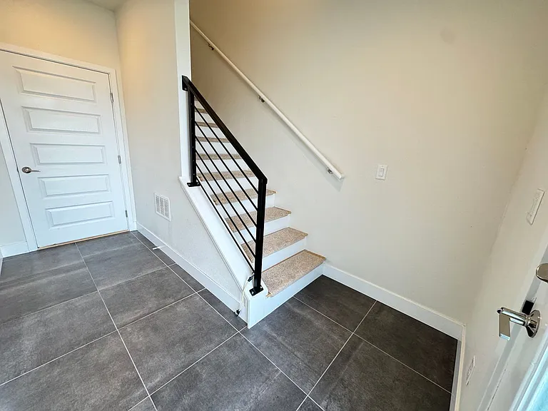 3050 Wilson Ct #6 — Photo 2